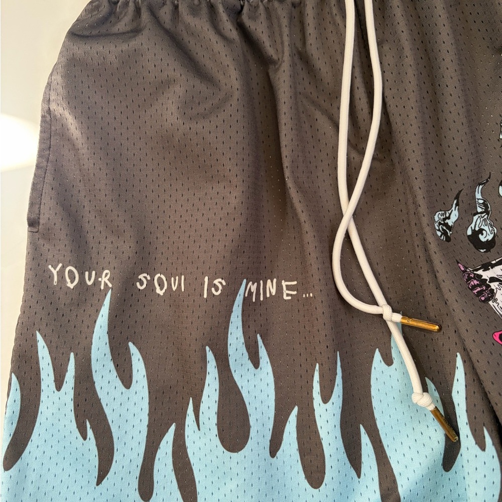 Bystanders Graphic Mesh Shorts Streetwear Flames “Your Soul Is Mine” Size XL - Picture 3 of 7